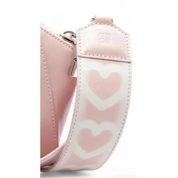 Givenchy x Chito Antigona Bag With Tag Effect Heart Print - Picture 3 of 13